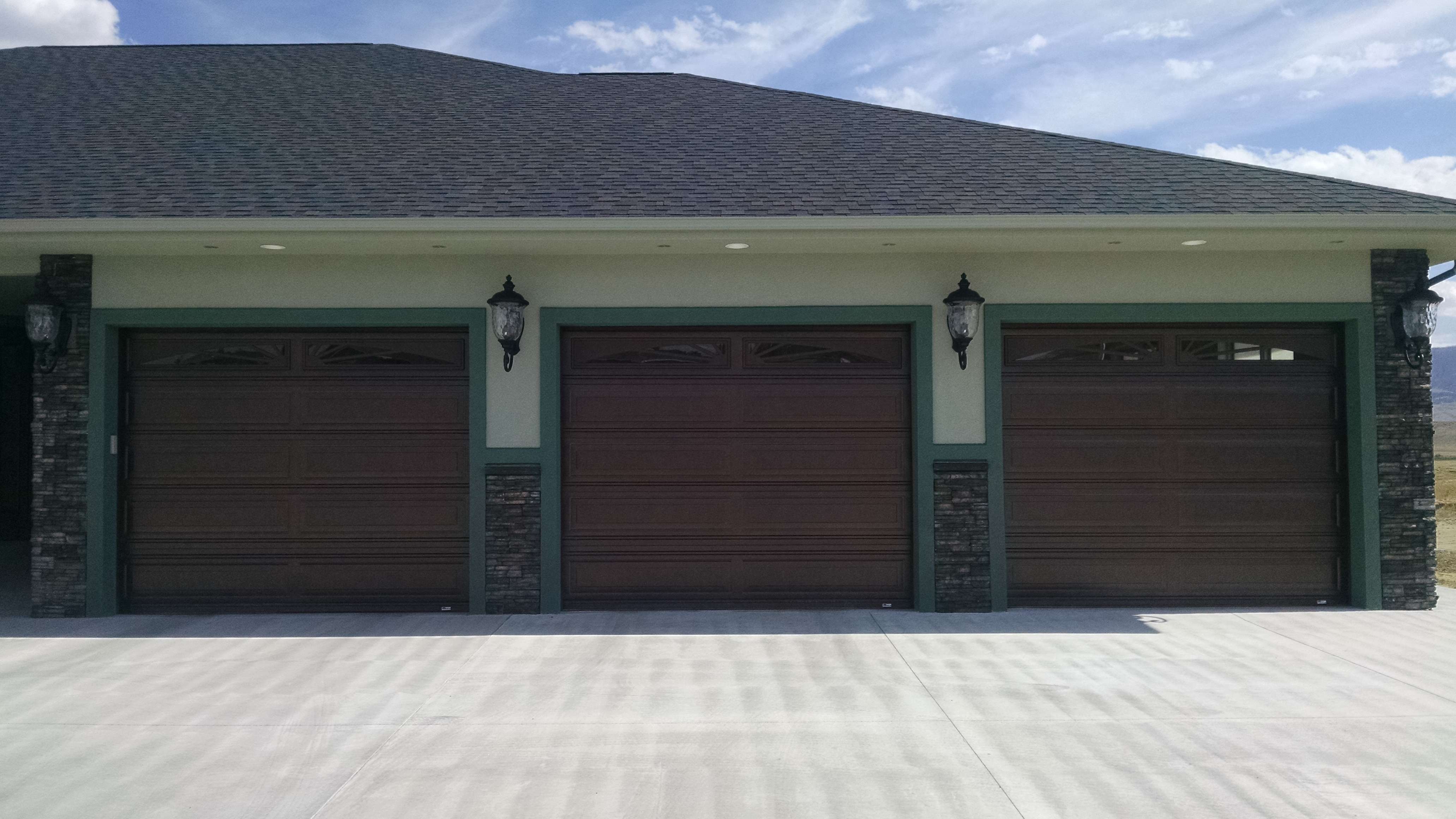 Update the Look of Your Home with a New Garage Door